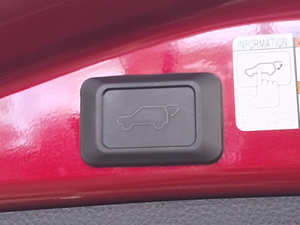 2018 Toyota RAV4 Hybrid XLE