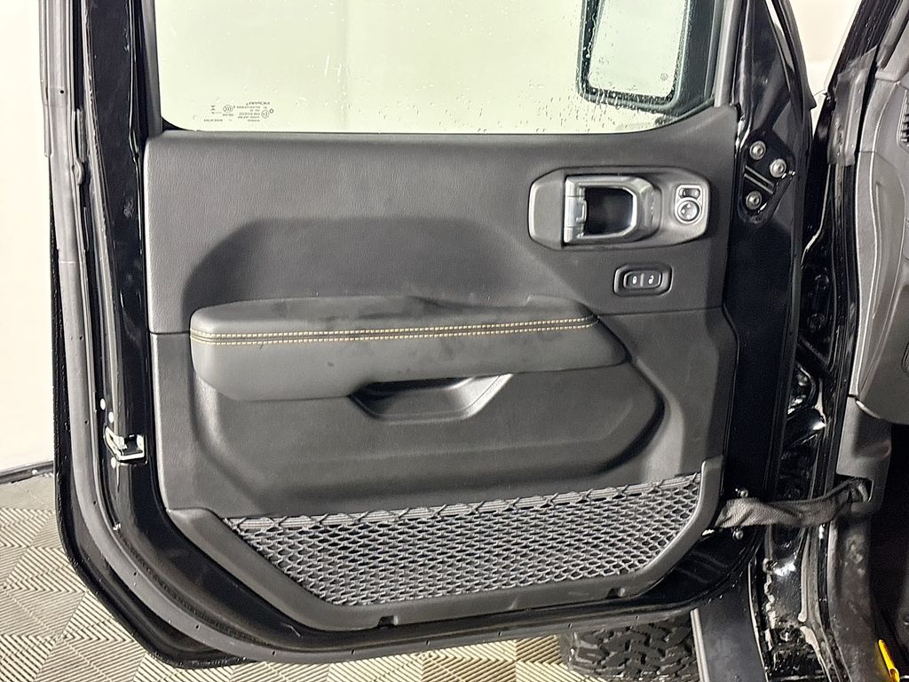 2025 Jeep Wrangler Rubicon 392