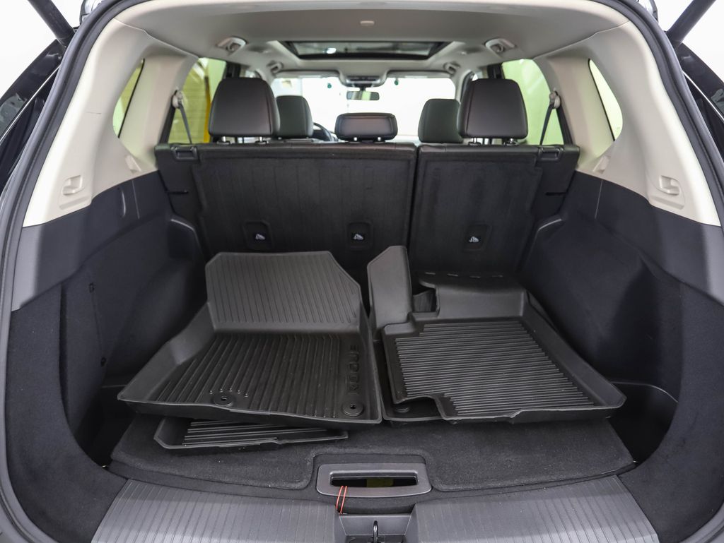 Thumbnail: 2023 Nissan Rogue - 22