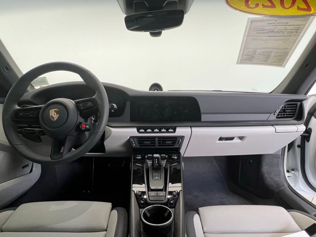 Thumbnail: 2025 Porsche 911 - 6