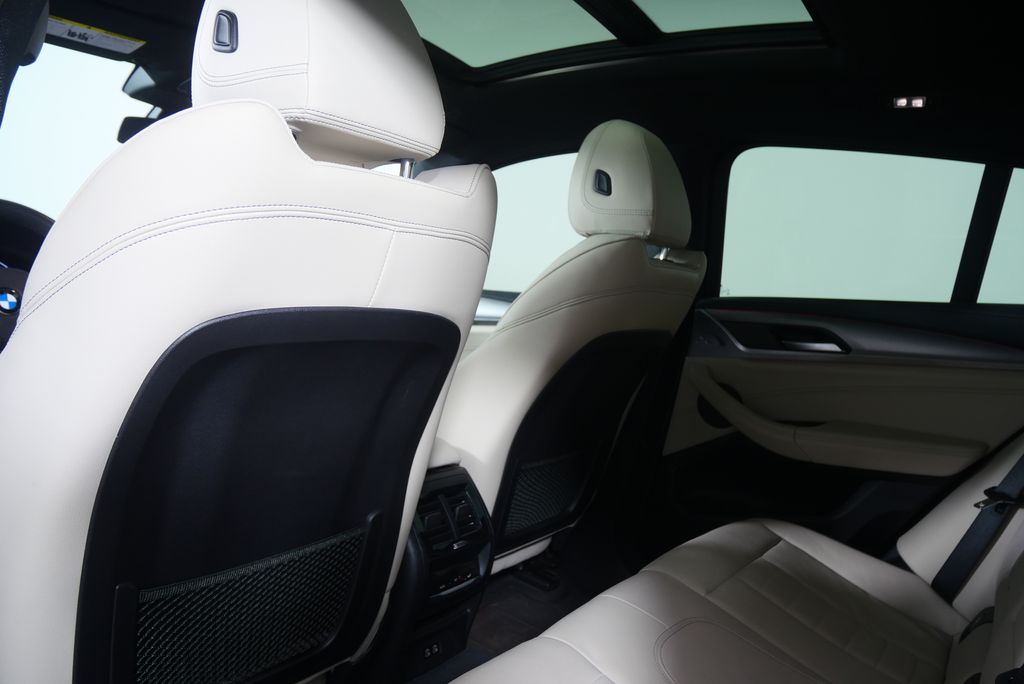 Thumbnail: 2020 BMW X4 - 16