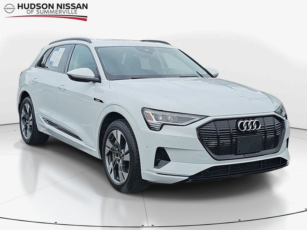  2021 Audi e-tron quattro Premium SUV   