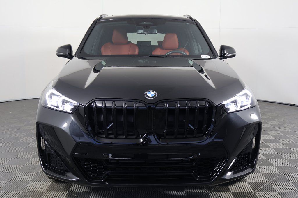 Thumbnail: 2023 BMW X1 - 2