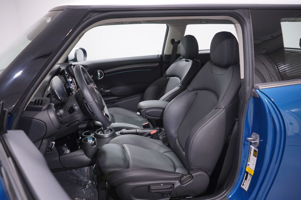 Thumbnail: 2023 MINI Cooper - 7