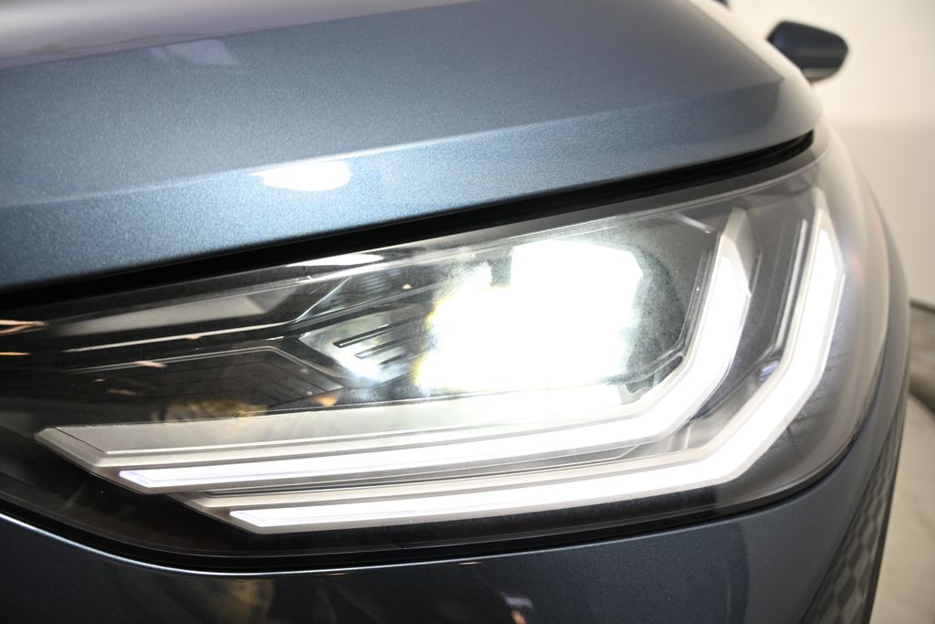 Thumbnail: 2025 BMW X3 - 9