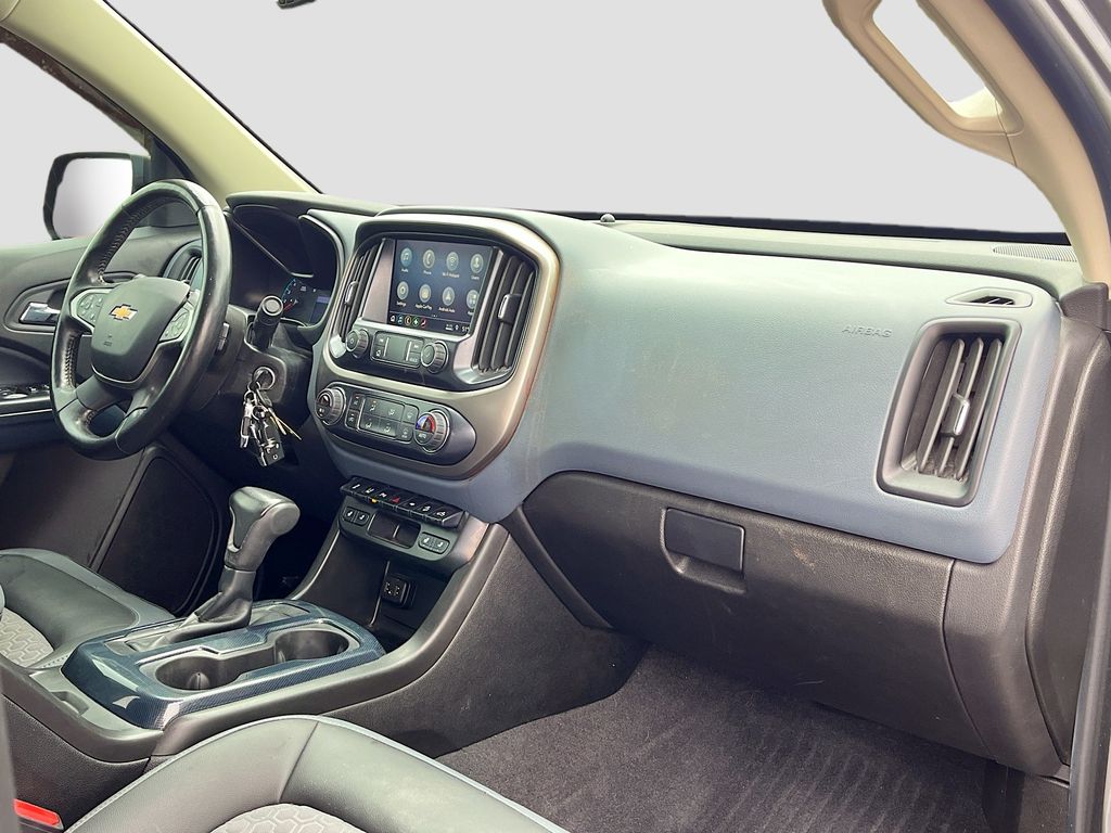 Used 2021 Gray Chevrolet Z71 image 25