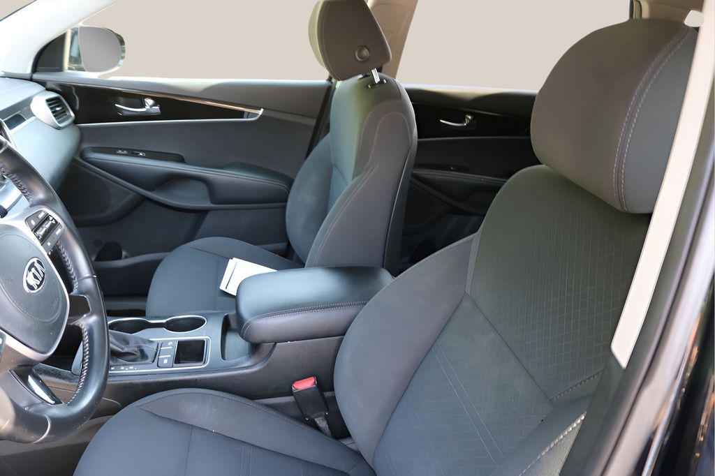 Used Car 2020 Kia Sorento  S For Sale Under $20,000 In Austin, Texas