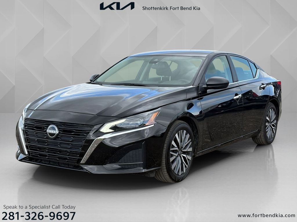 Super Black Clearcoat 2025 Nissan Altima 2.5 SV FWD Sedan Front-Wheel Drive Continuously Variable Transmission