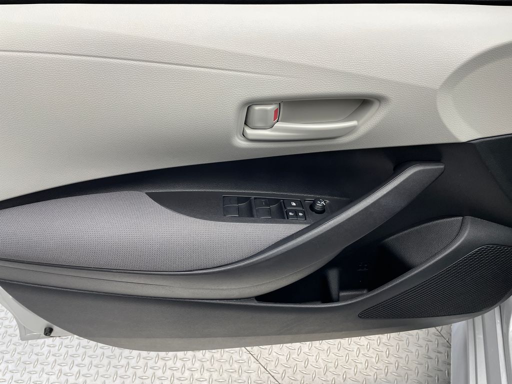 Thumbnail: 2025 Toyota Corolla - 9