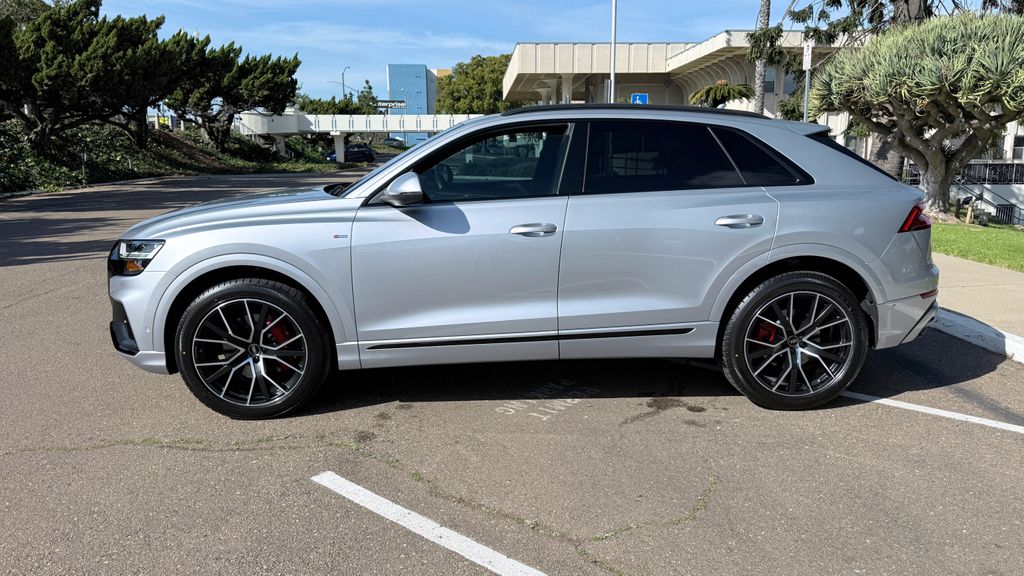 Used 2022 Audi Q8 55 Premium Plus 4D Sport Utility