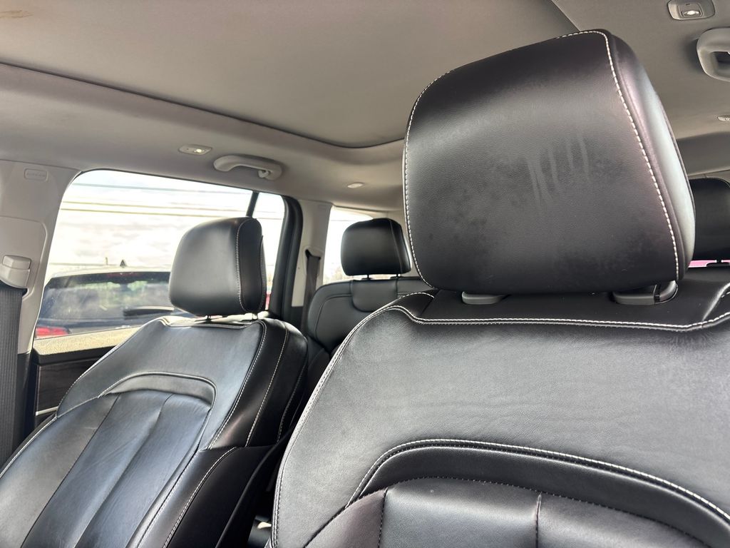 Used Car 2022 Jeep Grand Cherokee  Limited For Sale Under $30,000 In Austin, Texas