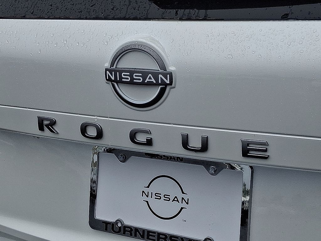 Thumbnail: 2025 Nissan Rogue - 5
