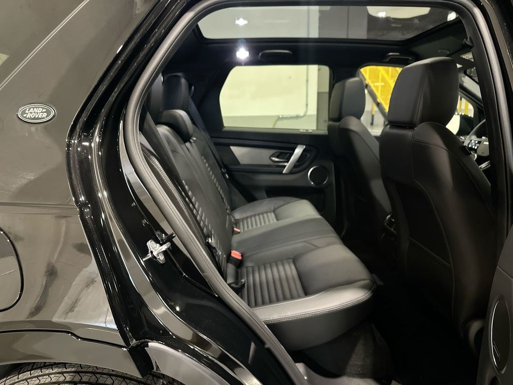 Thumbnail: 2026 Land Rover Discovery Sport - 7