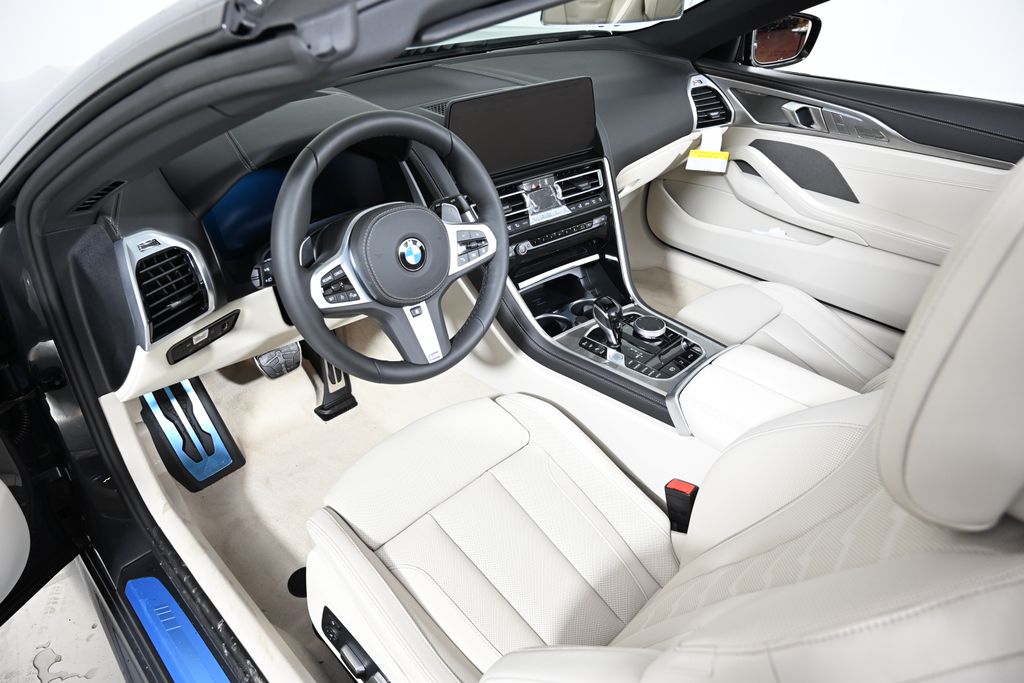 Thumbnail: 2026 BMW 8 Series - 23