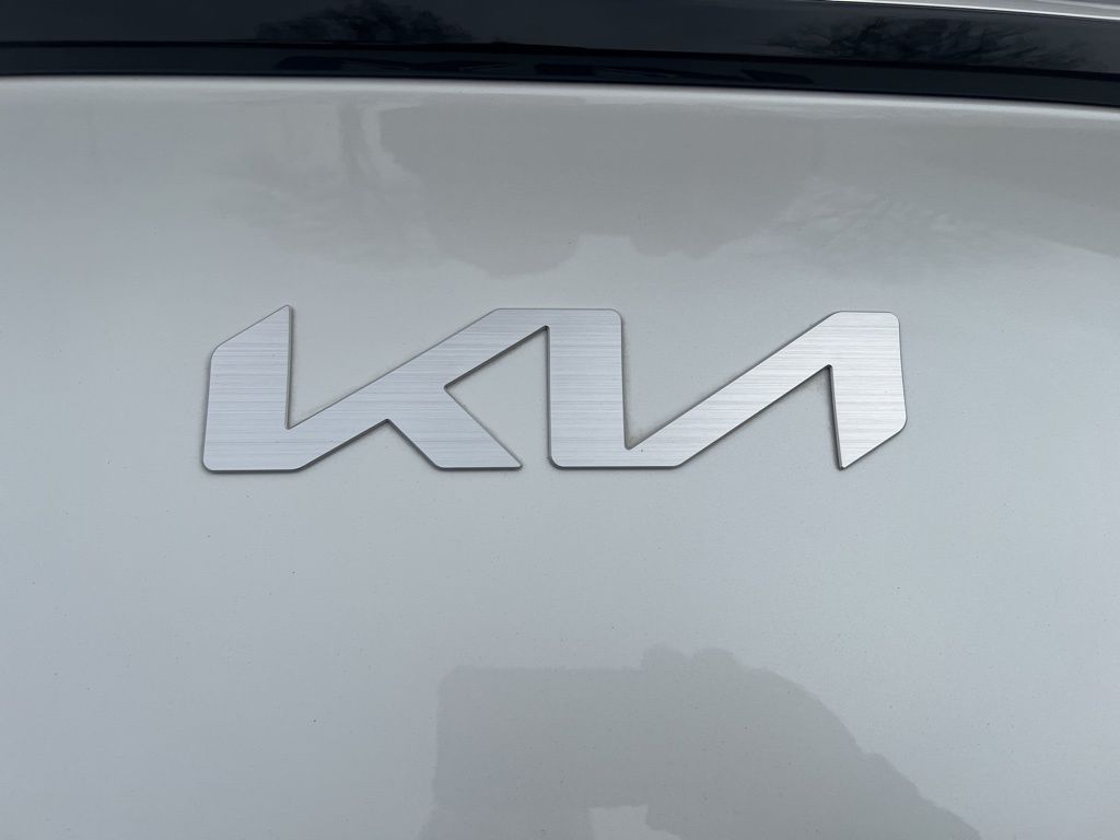2023 Kia Sportage LX photo