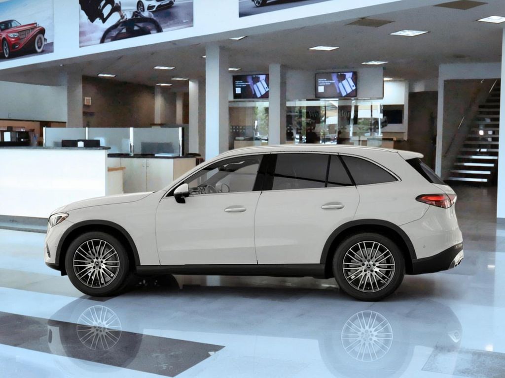 Thumbnail: 2026 Mercedes-Benz GLC - 32
