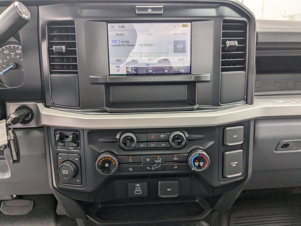 2025 Ford F-550 Chassis XL