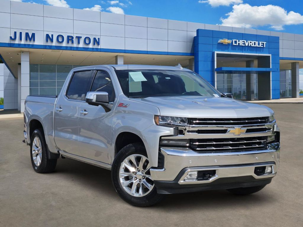 Silver Ice Metallic 2019 Chevrolet Silverado 1500 Pickup Truck Four-Wheel Drive Automatic