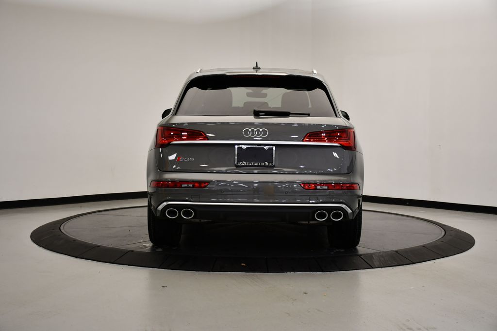 Thumbnail: 2023 Audi SQ5 - 4