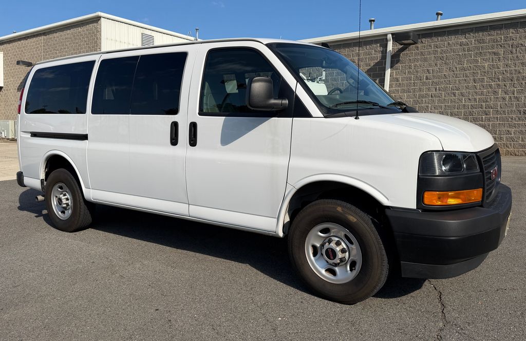 Summit White 2024 GMC Savana Van Rear-Wheel Drive 8-Speed Automatic Overdrive