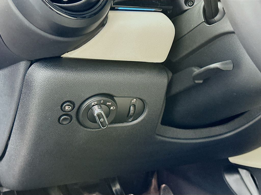 Thumbnail: 2024 MINI Cooper - 10