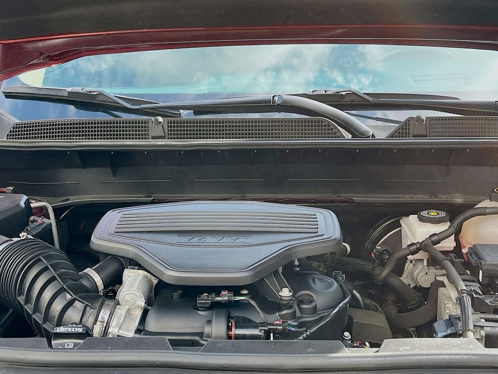 Used 2022 Red GMC Denali image 34