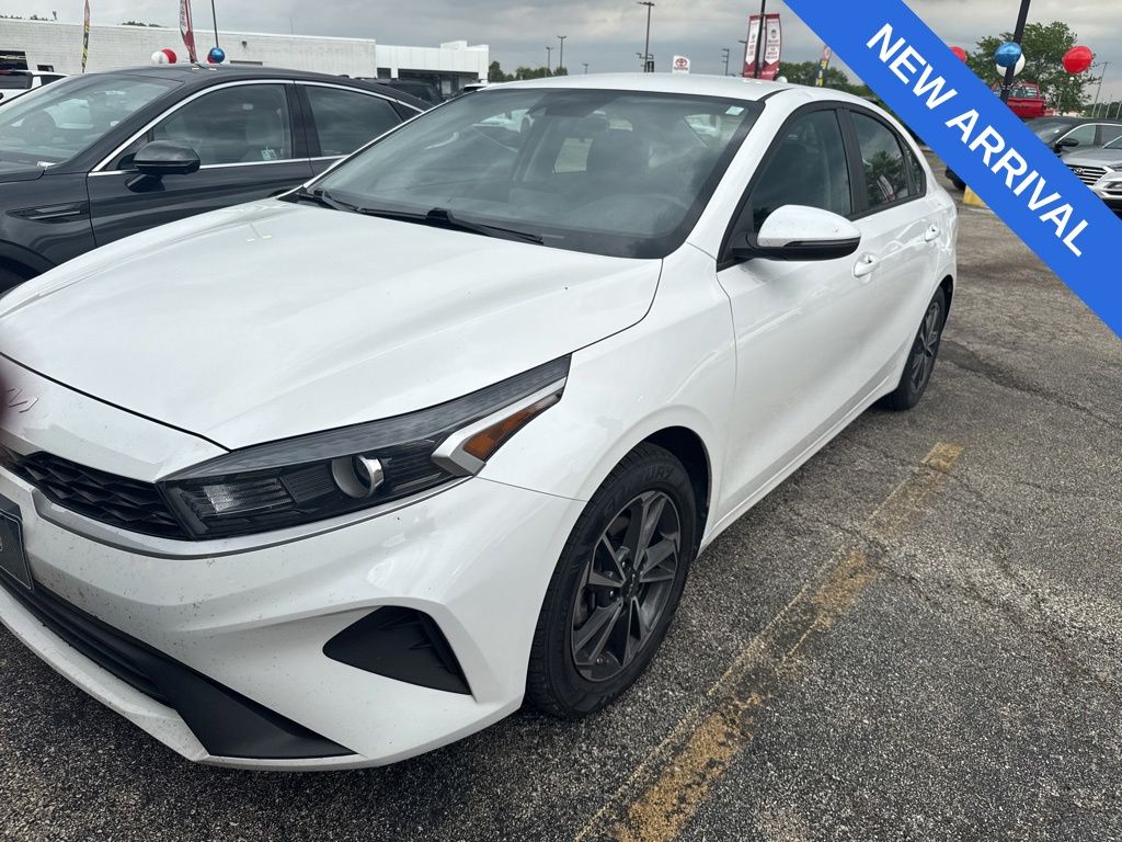 2022 Kia Forte LXS FWD
