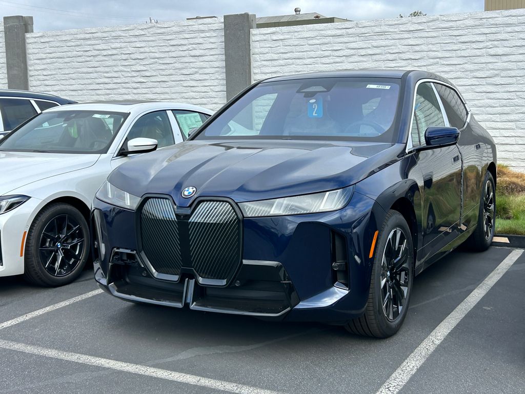 Thumbnail: 2026 BMW iX - 2
