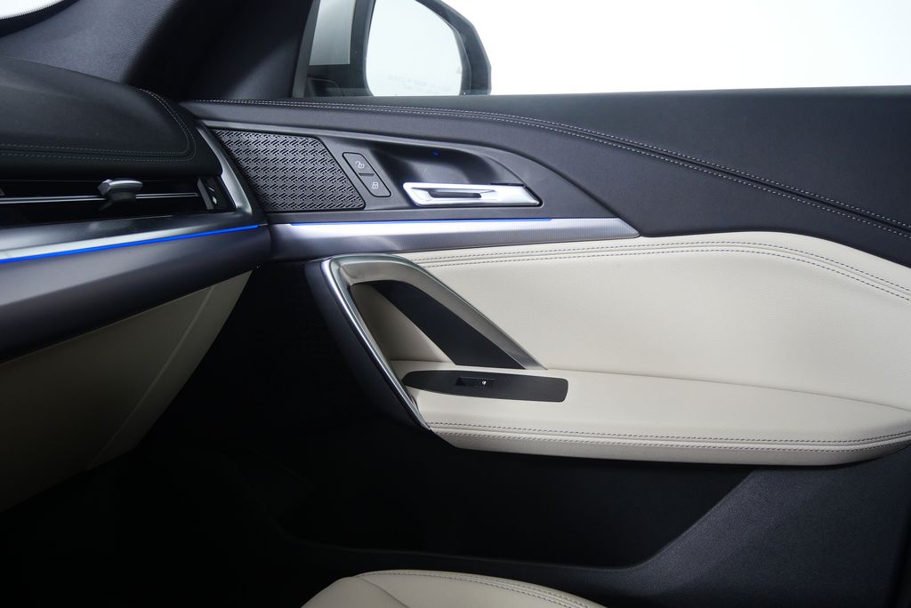 Thumbnail: 2023 BMW X1 - 27