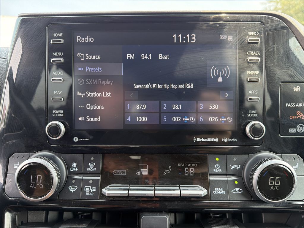 Used 2021 Toyota Highlander Hybrid SUV