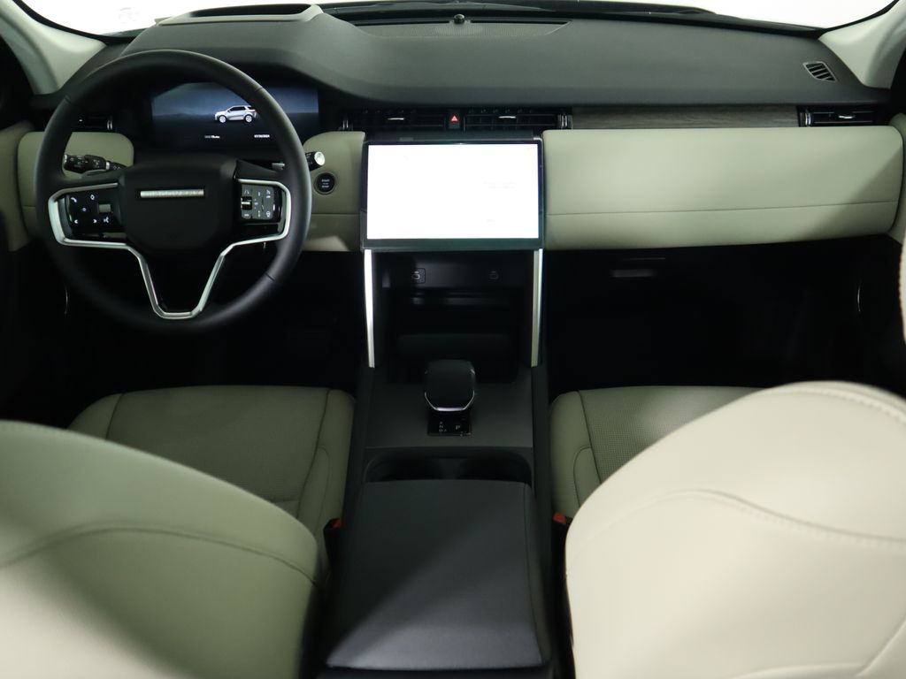 Thumbnail: 2024 Land Rover Discovery Sport - 13