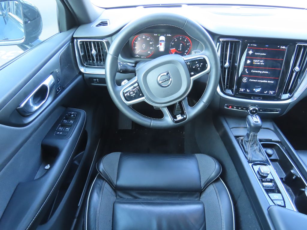 Thumbnail: 2019 Volvo V60 - 5