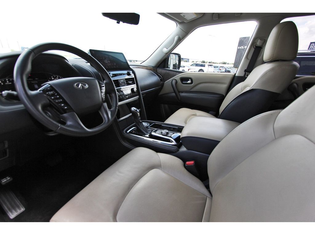 2023 INFINITI QX80 Premium Select White at Legacy Ford