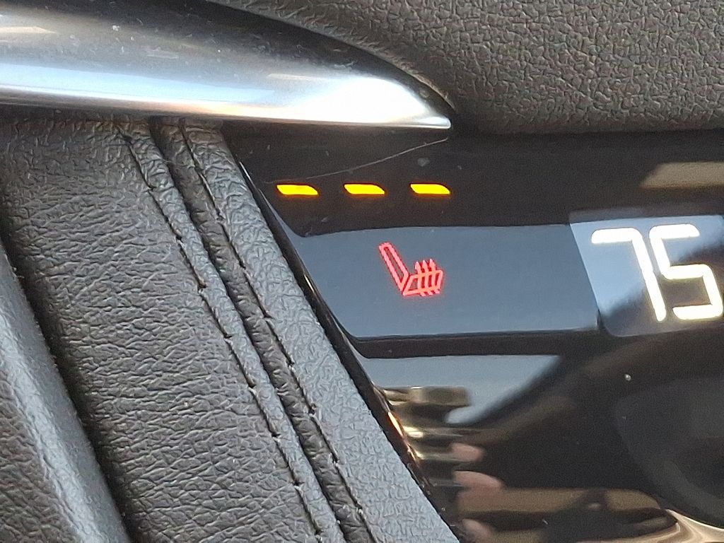 Thumbnail: 2024 Cadillac XT5 - 26