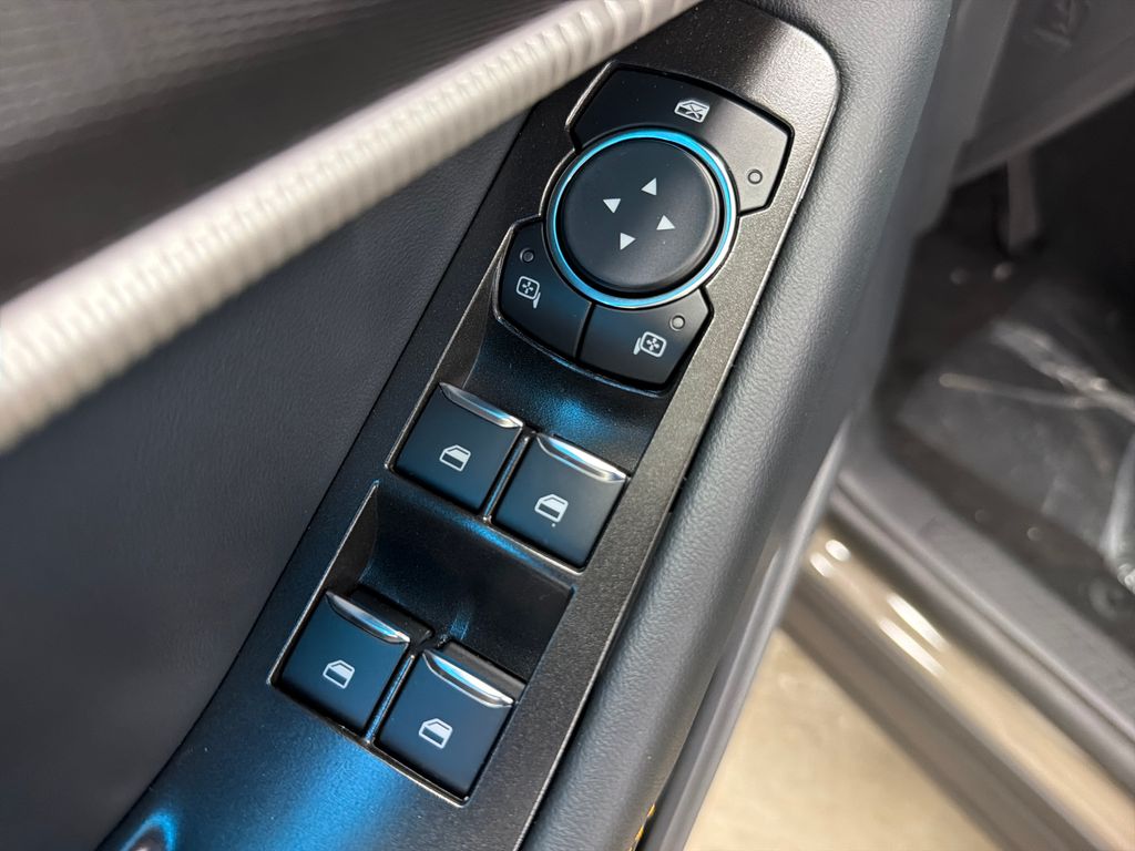 New 2026 Gray Ford Tremor image 16