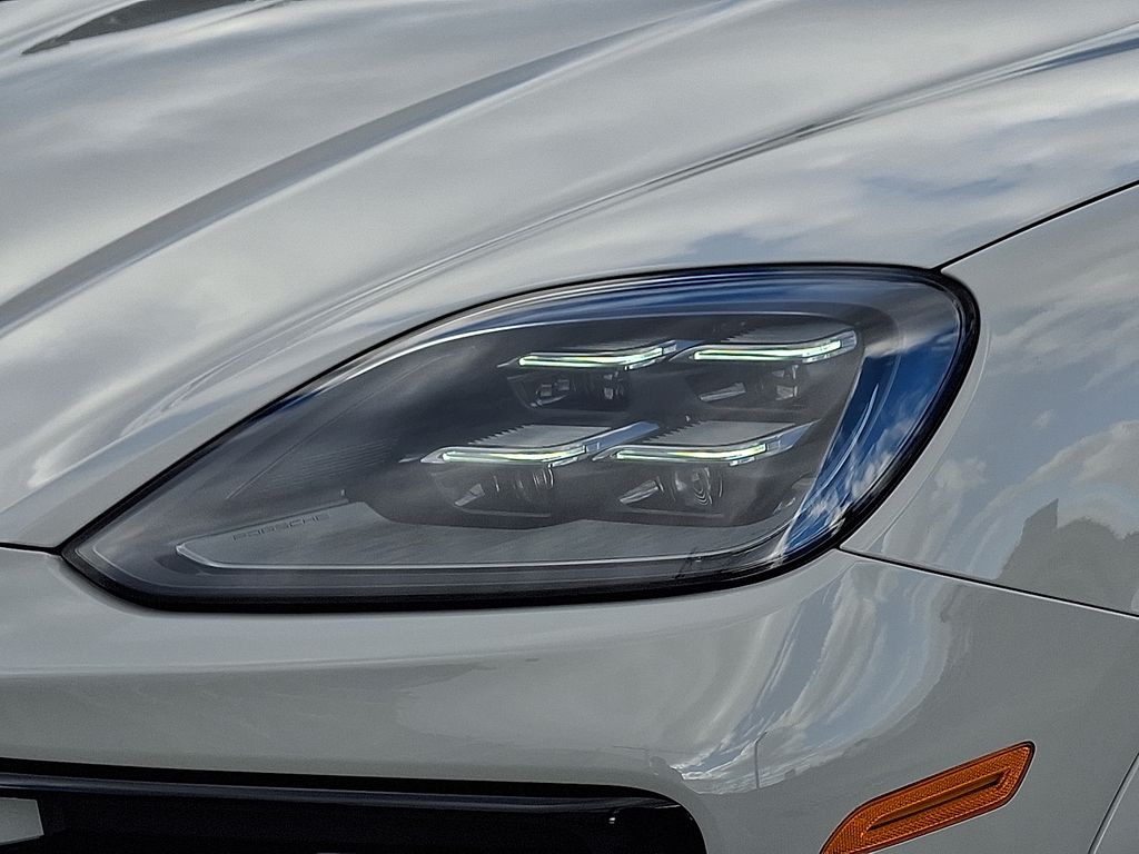 Thumbnail: 2026 Porsche Cayenne - 11