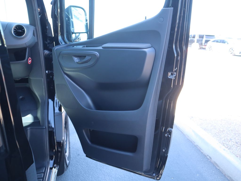 Thumbnail: 2026 Mercedes-Benz Sprinter - 23