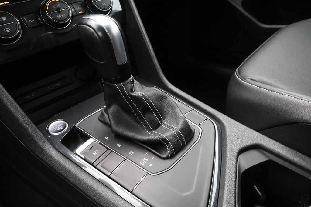 2021 Volkswagen Tiguan 2.0T 20