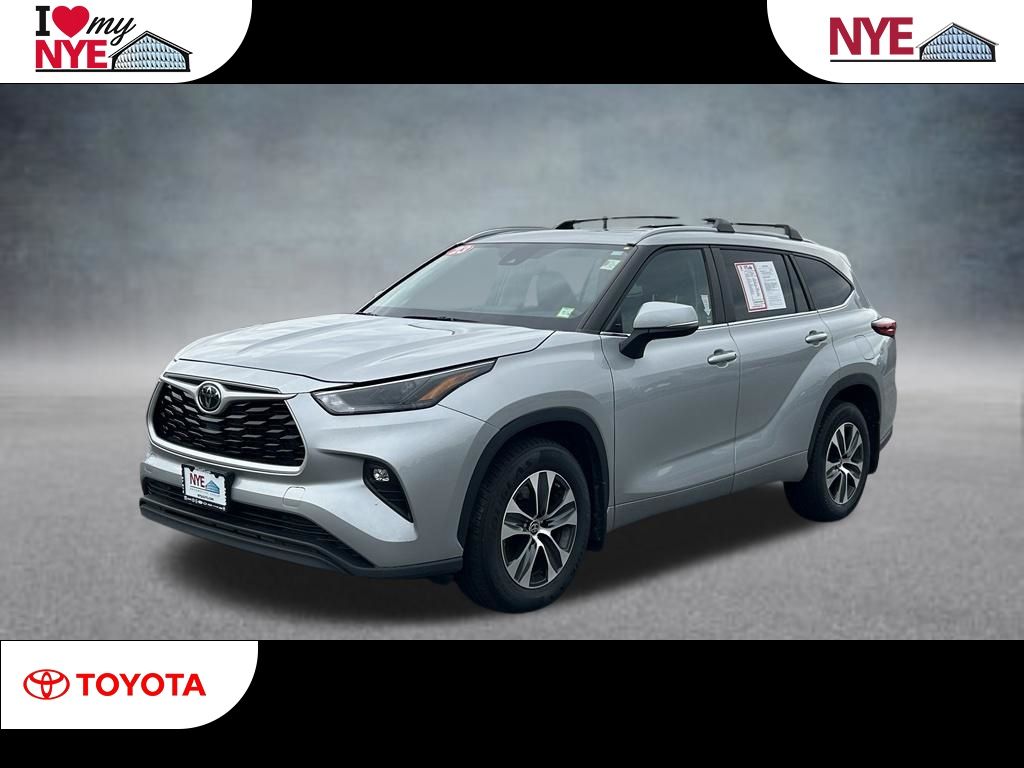  2023 Toyota Highlander XLE AWD   