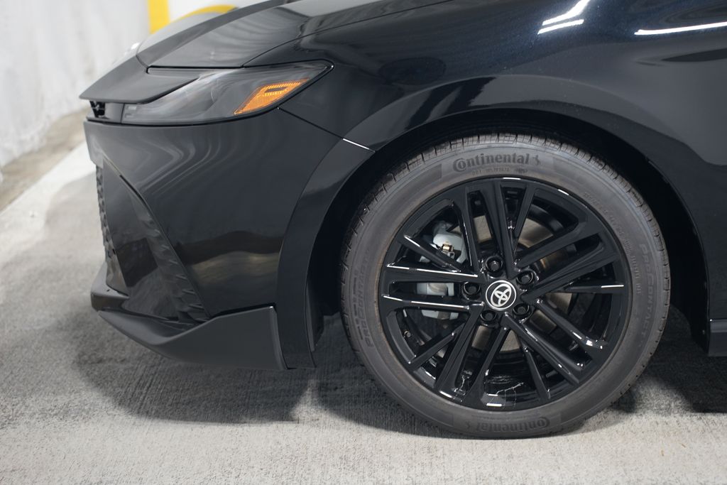 2025 Toyota Camry SE 5