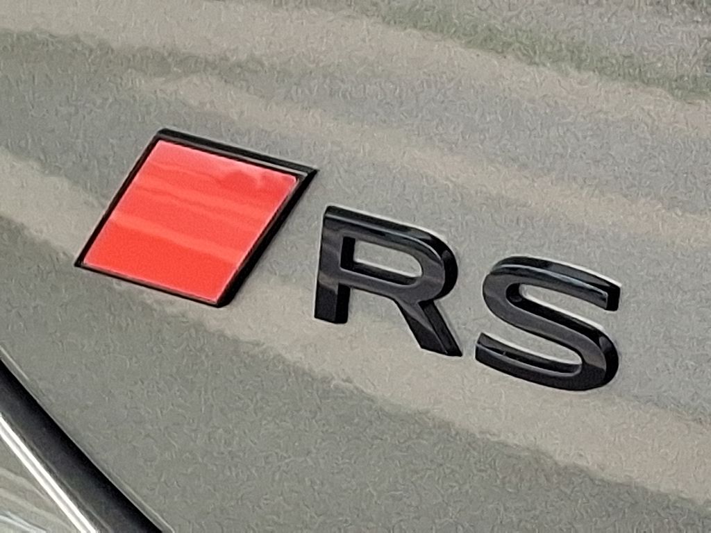 Thumbnail: 2025 Audi RS e-tron GT - 30