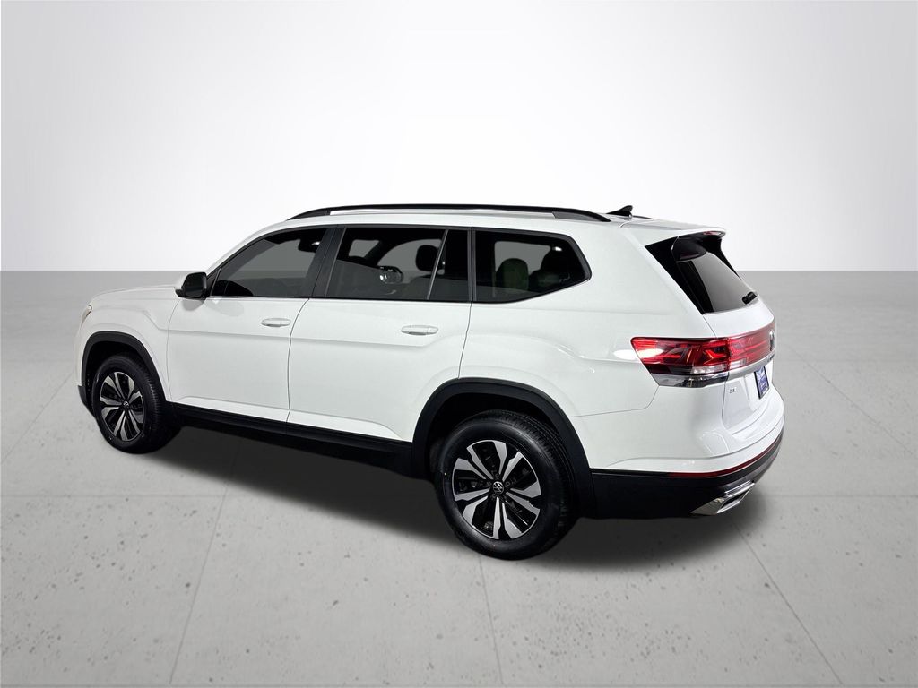 2024 Volkswagen Atlas 2.0T SE