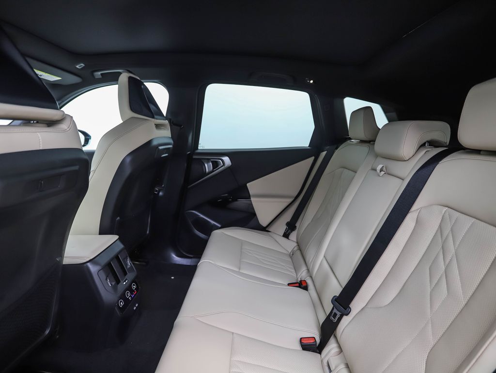 Thumbnail: 2026 BMW X3 - 22