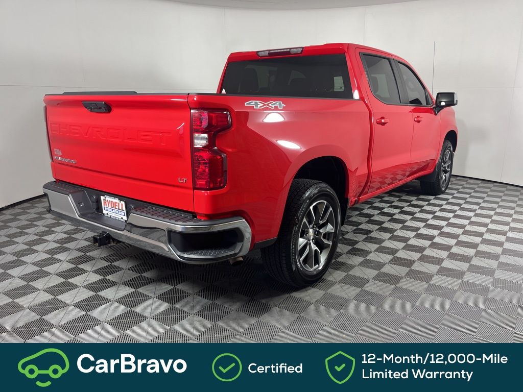 View vehicle photo 4