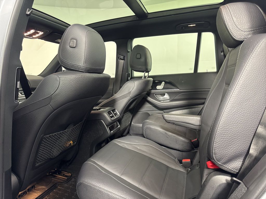 Thumbnail: 2024 Mercedes-Benz GLS - 10