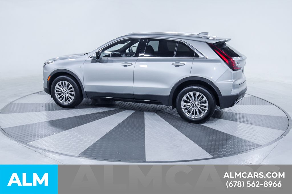 Used 2025 Silver Cadillac Premium Luxury image 5