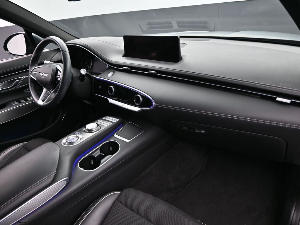 2022 Genesis GV70 2.5T Standard