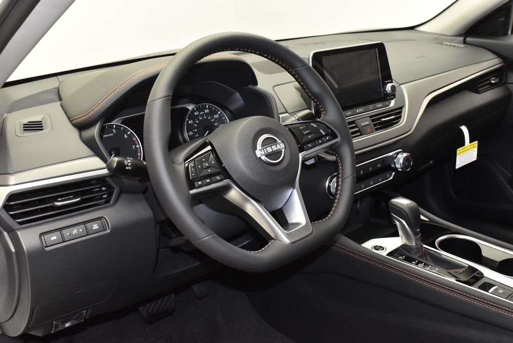 Thumbnail: 2025 Nissan Altima - 17