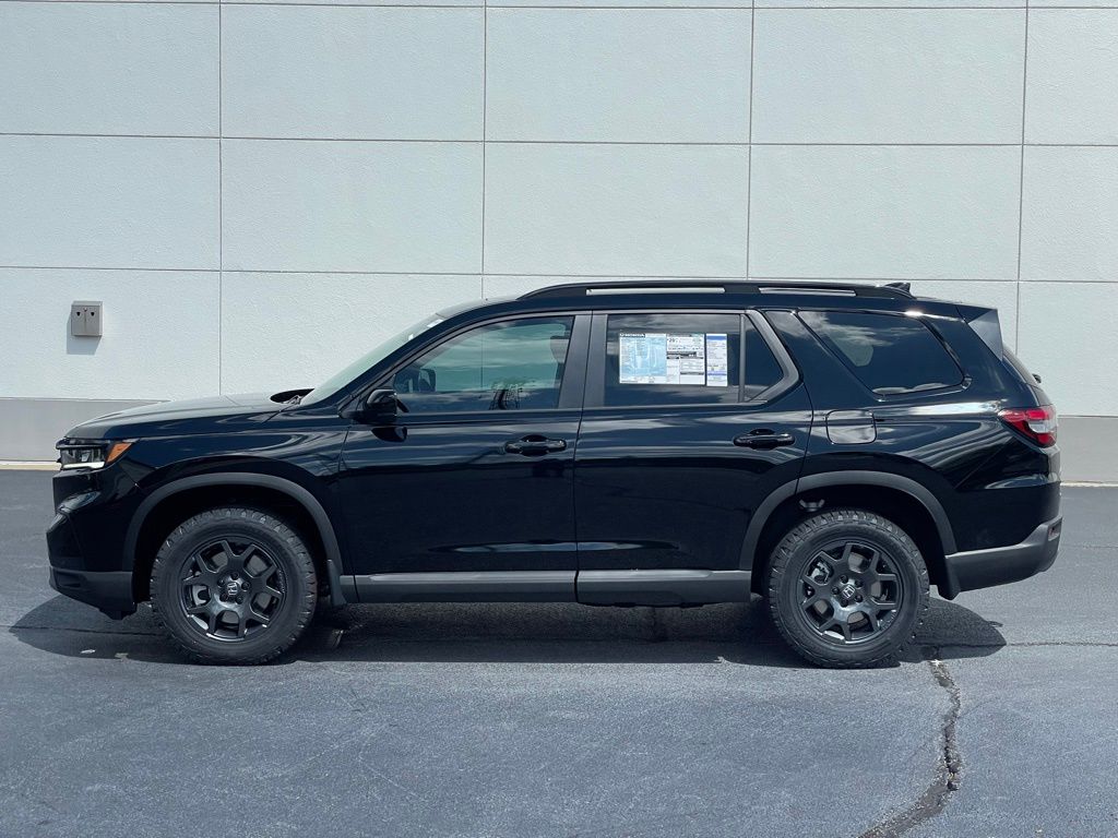 Thumbnail: 2025 Honda Pilot - 2