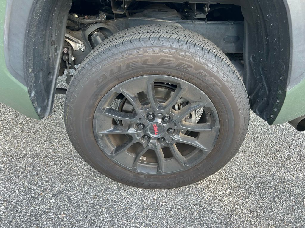 Thumbnail: 2022 Toyota Tundra - 9